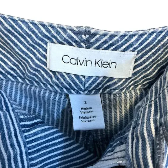 Calvin Klein Jeans Denim Shorts Sz 2 Blue White Pinstripe Mid-Rise Cotton Blend - Picture 4 of 10